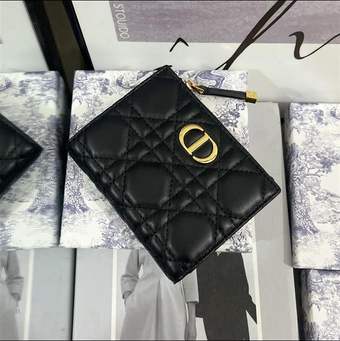 2025228Y 220P182144642